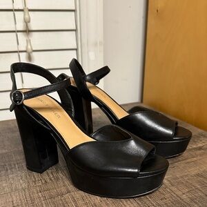 Marc Fisher Black Leather Platform Sandals
